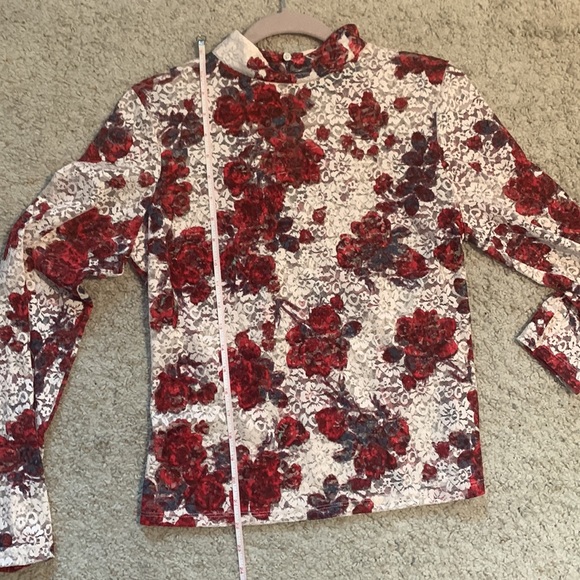 Zara floral lace long sleeve top - Picture 5 of 7